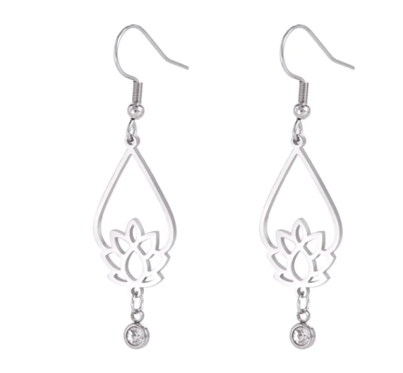 Pendientes en forma de flor de loto en acero plateado