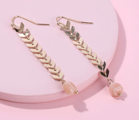 pendientes largos acero dorado con mineral citrino pendientes largos acero dorado con mineral citrino